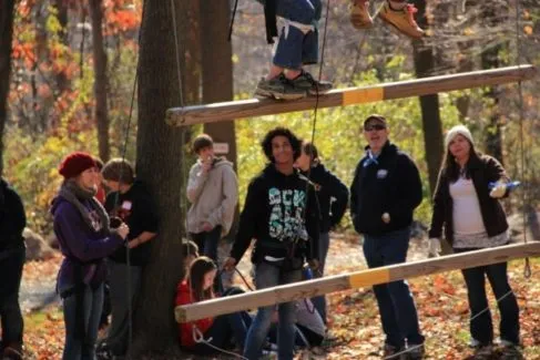 Youth_Teambuilding_Giant Ladder_Fall